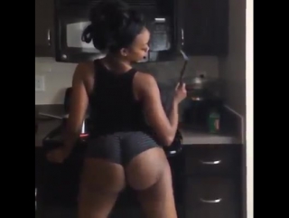 twerking girl big booty from 